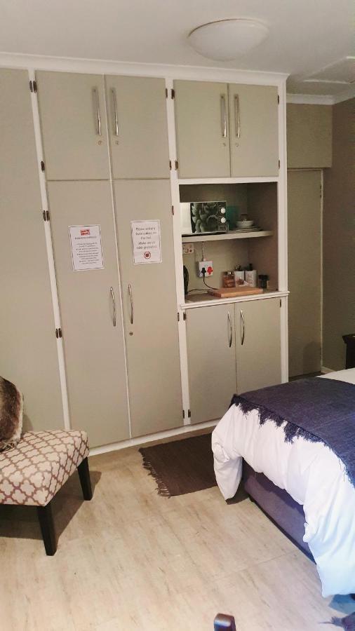 האריסמית The Spare Bedroom Unit 1 מראה חיצוני תמונה
